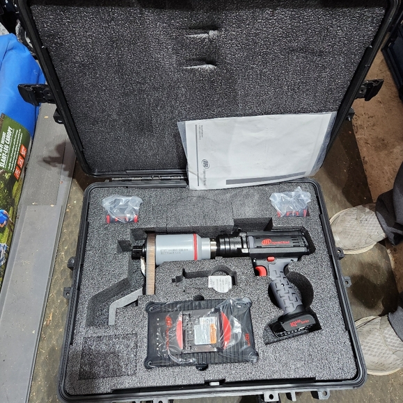 NIB New Ingersoll Rand IQ 40V Cordless Torque Multiplier Tool QX5PM Wrench - Picture 7 of 7